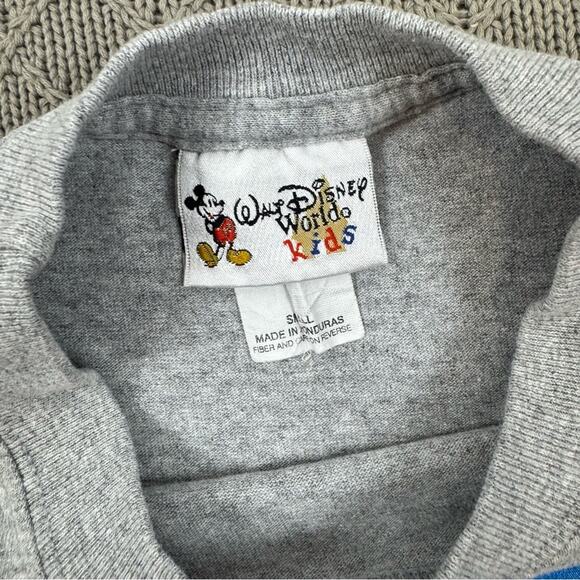 Disney 100 Years of Magic Gray Short Sleeve Tee with Vibrant Cartoon Print ~ S - Picture 4 of 8